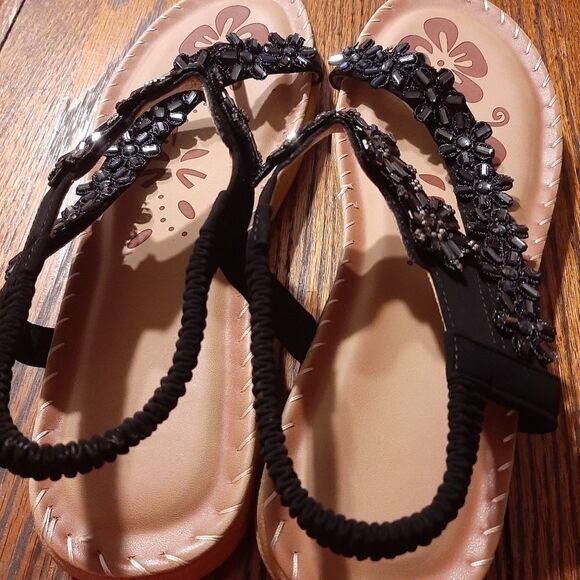 EUC Size 11 (45) Black Floral Embellished Sandals Summer Shoes - Picture 3 of 4